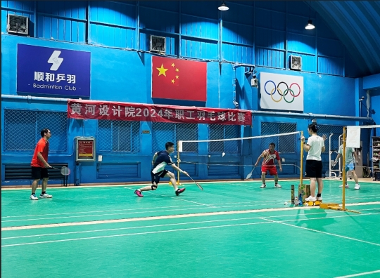 羽毛球赛1.jpg